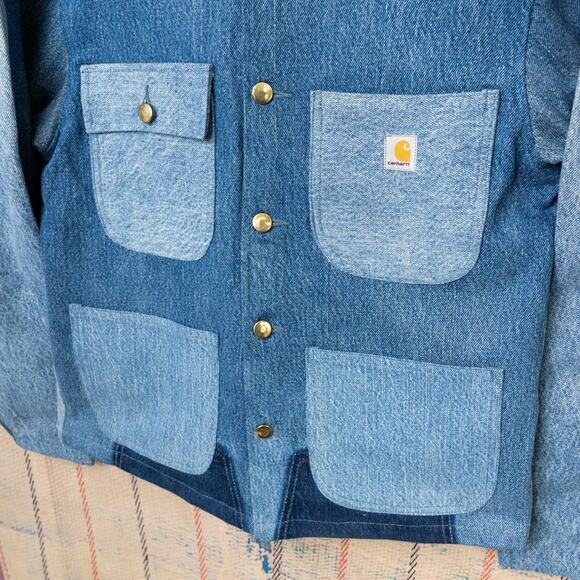Upcycled carhartt chore jacket - Picture 3 of 5
